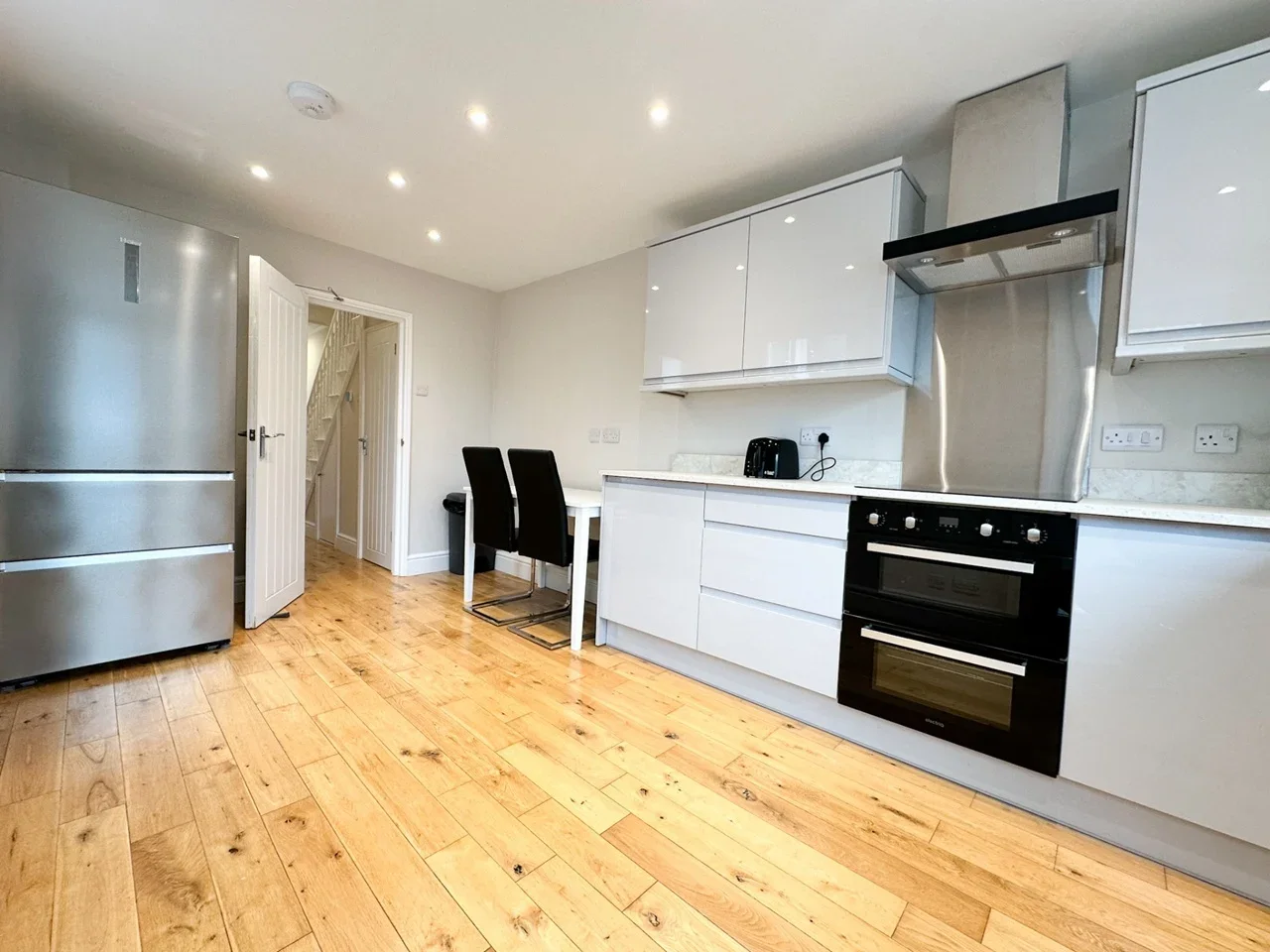 Room Elswick Road in Greater London