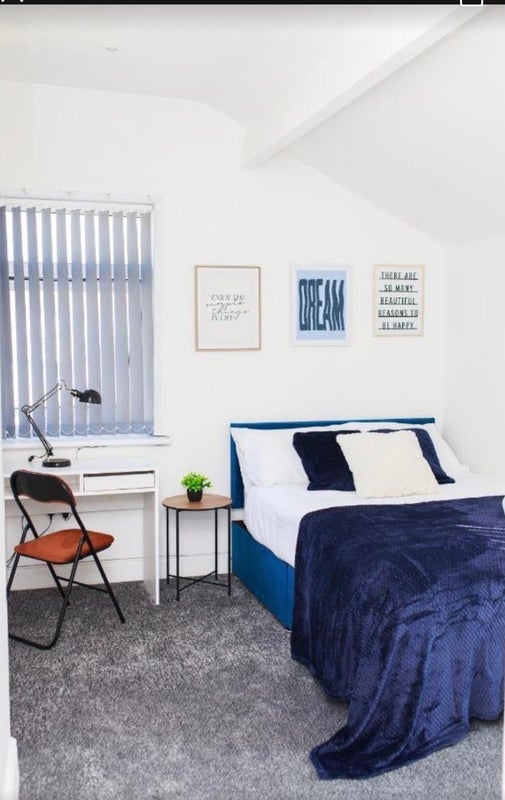 Room Ayresome Street in Middlesbrough