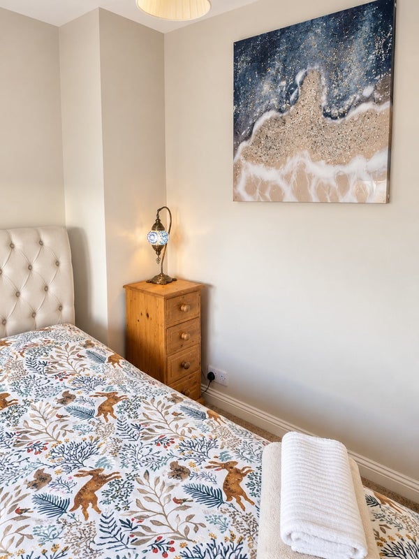 Room Wrights Lane in Cridling Stubbs