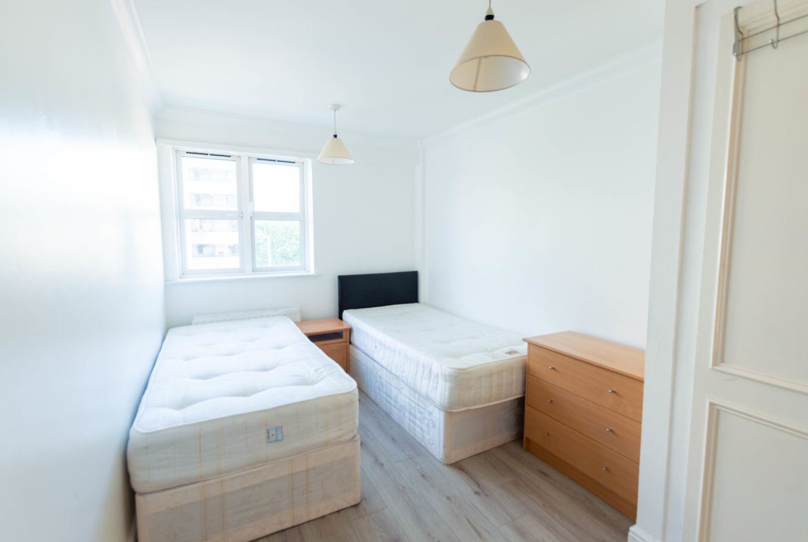 Flat Lisson Grove in City of Westminster