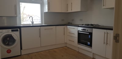 Flat Vaughan Road in Greater London