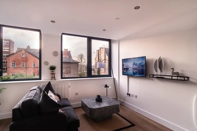 Flat Talbot Road in Trafford