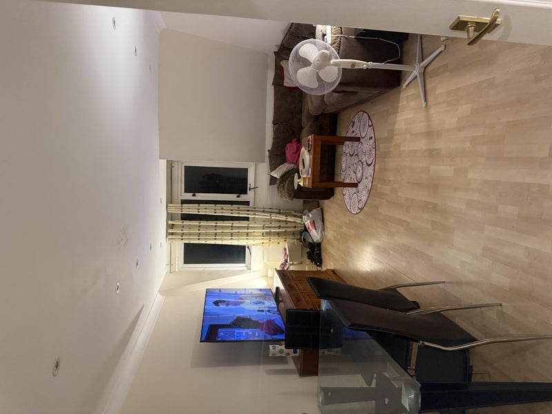 Flat Ravenscroft Road in Greater London