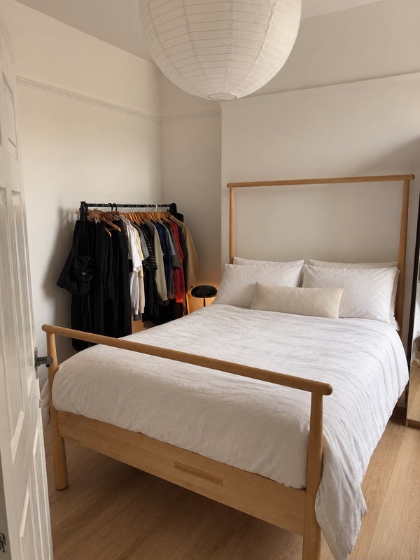 Room Cathedral Road in Cardiff