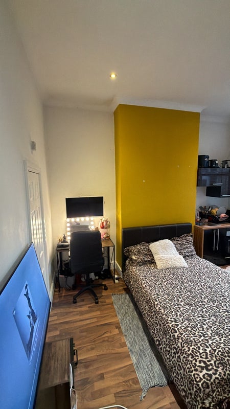 Room Saxby Street in Leicester