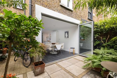 House Iffley Road in Greater London