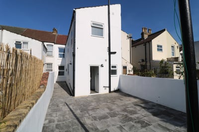 Room Marlborough Road in Gillingham