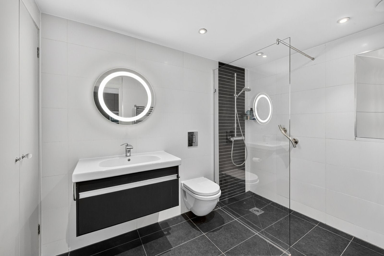 Flat Richmond Hill in Greater London