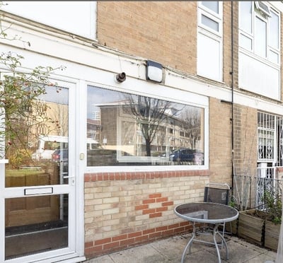 Flat Belton Way in Greater London