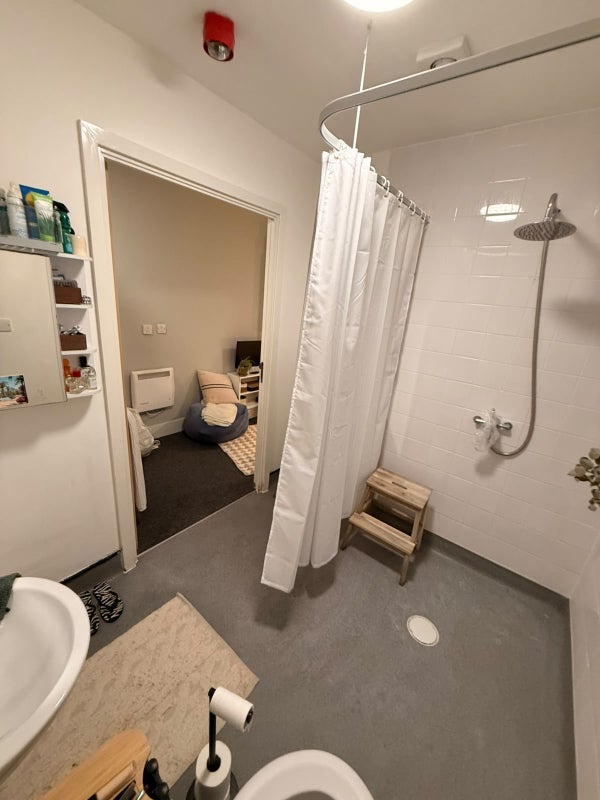 Room Steedman Street in Greater London