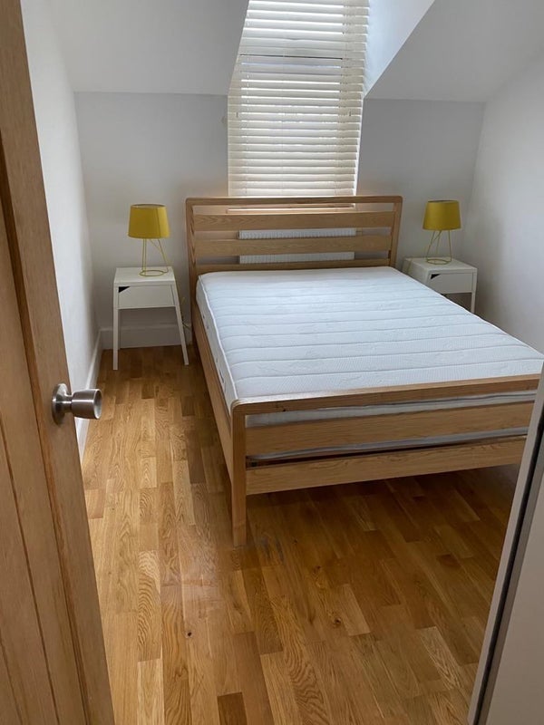 Flat Evesham Walk in Greater London