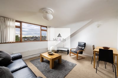 Flat Hazelmere Road in Greater London