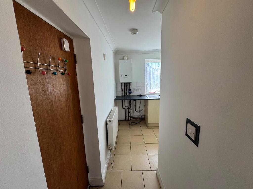Flat Mayfield Road in Southampton