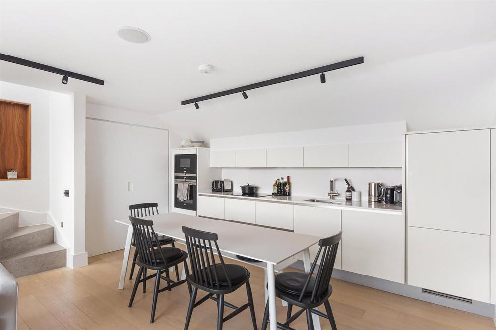 Flat Strand in City of Westminster
