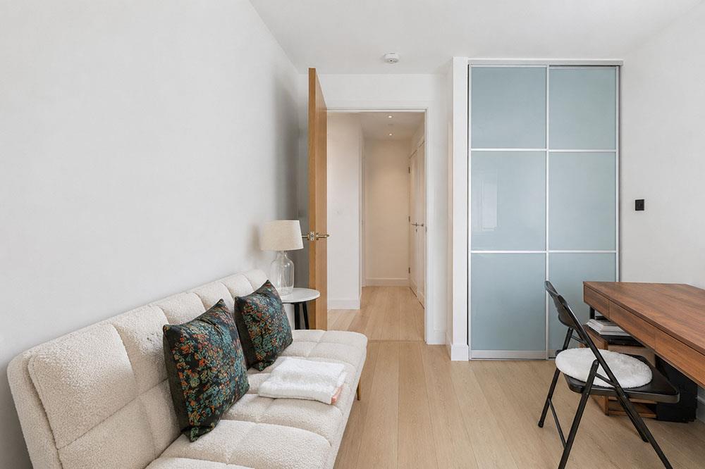 Flat Strand in City of Westminster