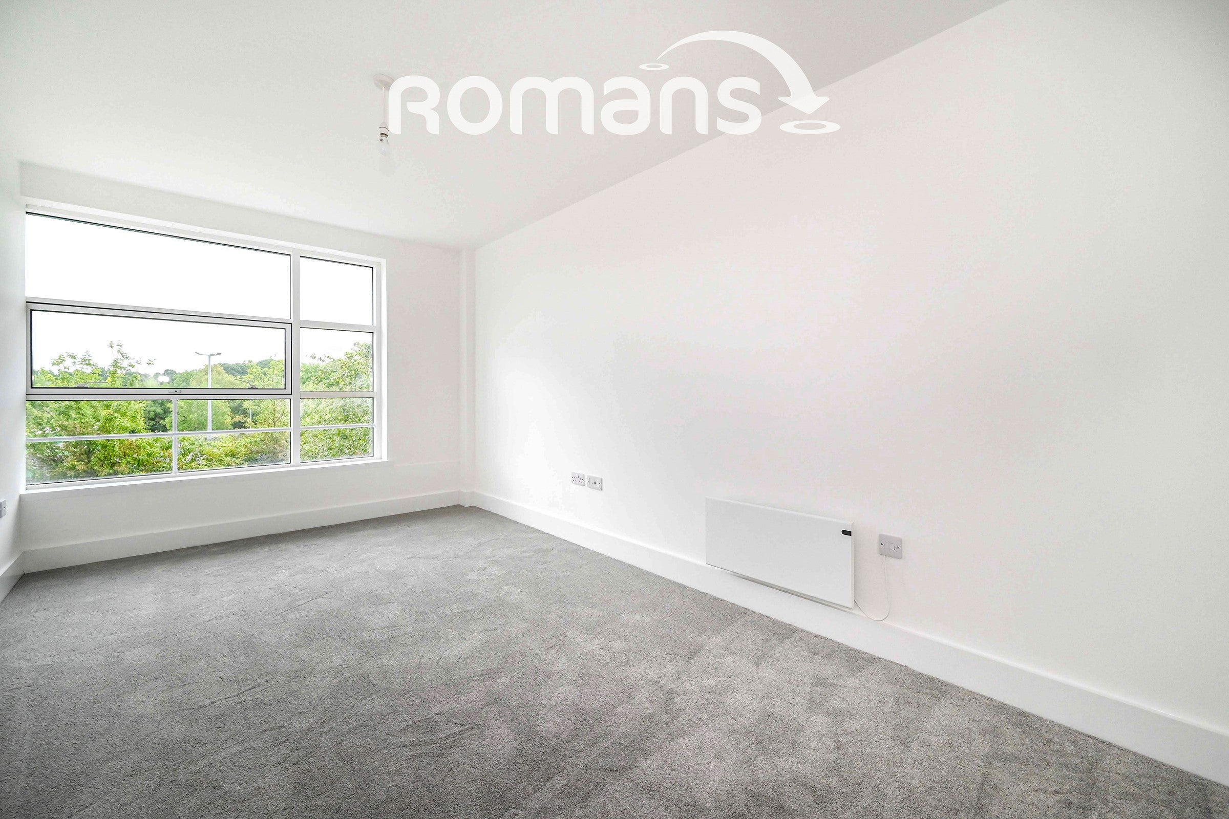 Flat Compass Court in Coventry