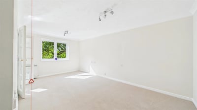 Flat Meredith Court in Cheshunt