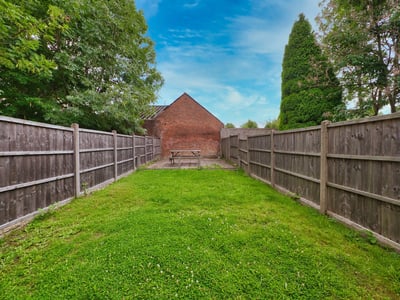House Raddlebarn Road in Birmingham
