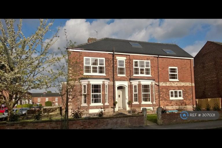 Flat Egerton Road in Manchester