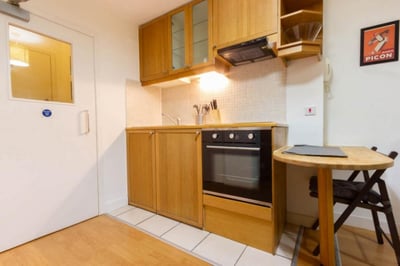 Flat Gloucester Street in City of Westminster