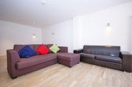 Flat Plumbers Row in Greater London