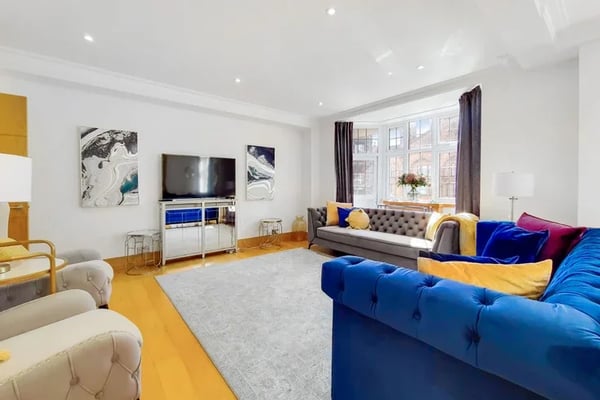 Flat Brompton Road in City of Westminster