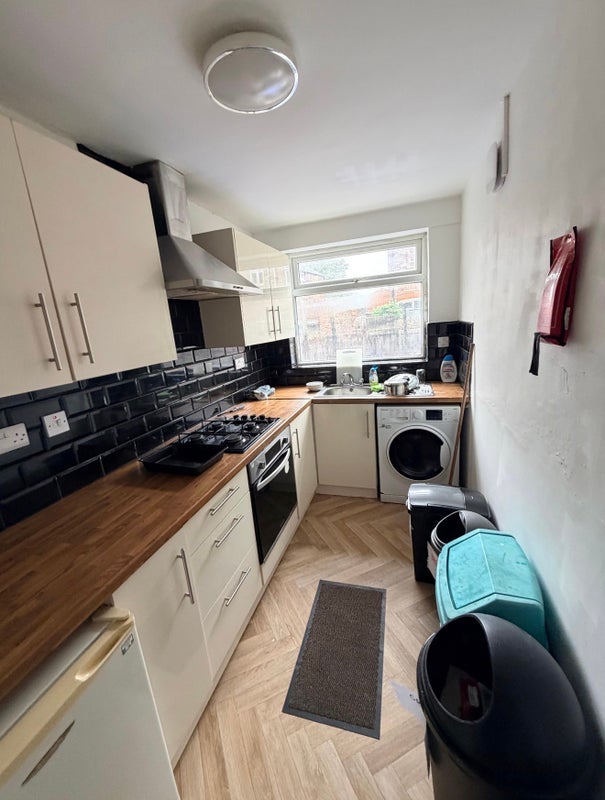 Room Heald Grove in Manchester