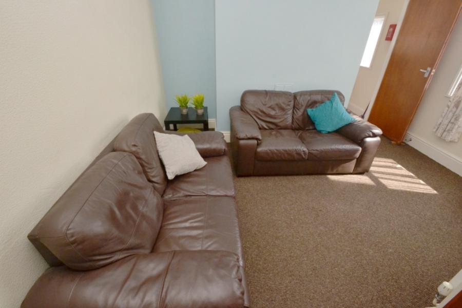 Room Henry Road in Rushcliffe