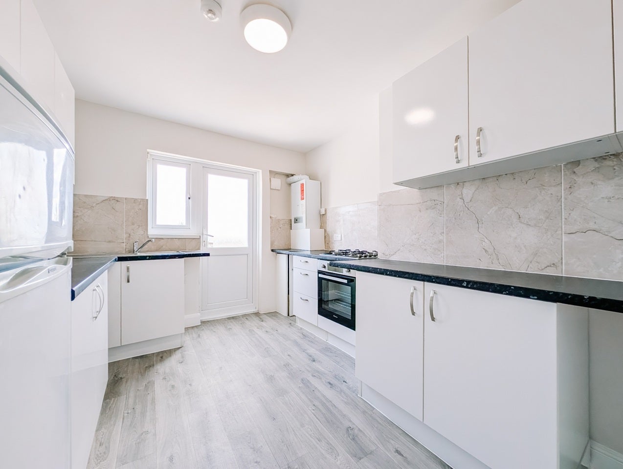 Flat Anerley Park in Greater London