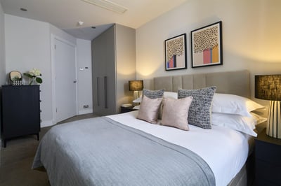 Flat Harrington Road in London