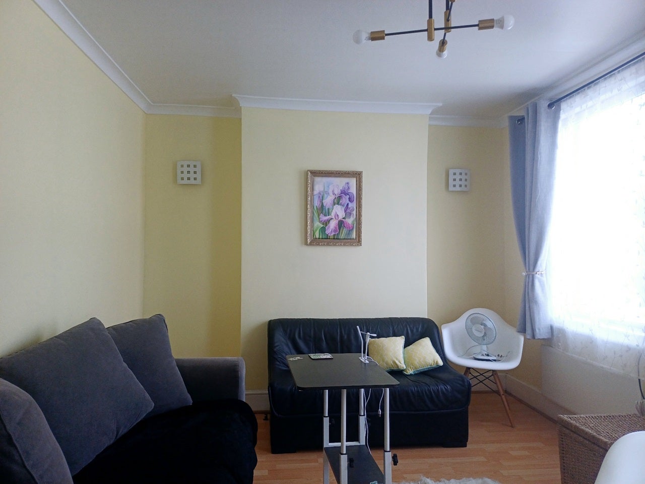 Flat Ingatestone Road in Greater London