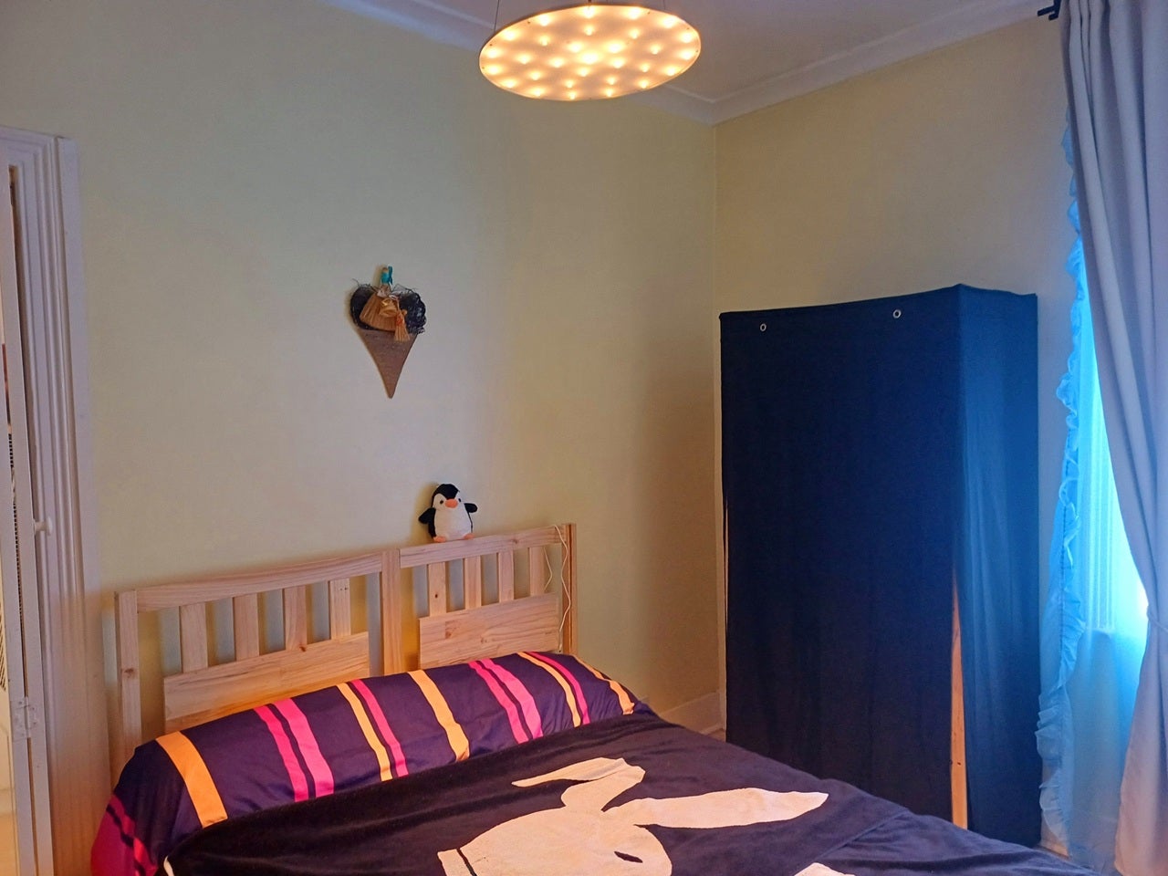Flat Ingatestone Road in Greater London