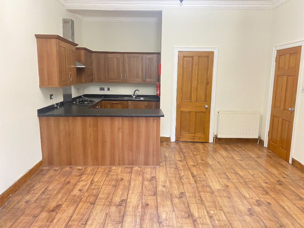 Flat Jordan Lane in City of Edinburgh