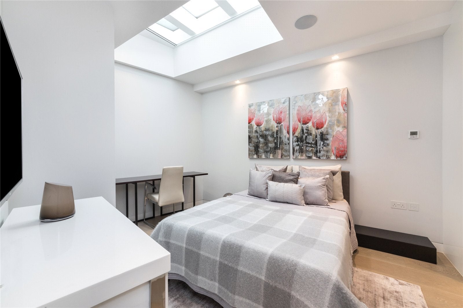 House Nutley Terrace in Greater London