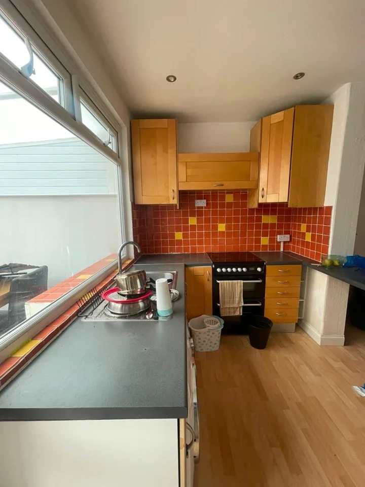 Flat Cameron Road in Greater London