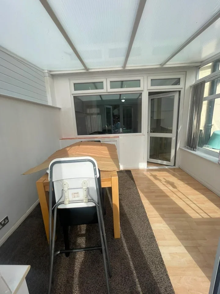 Flat Cameron Road in Greater London