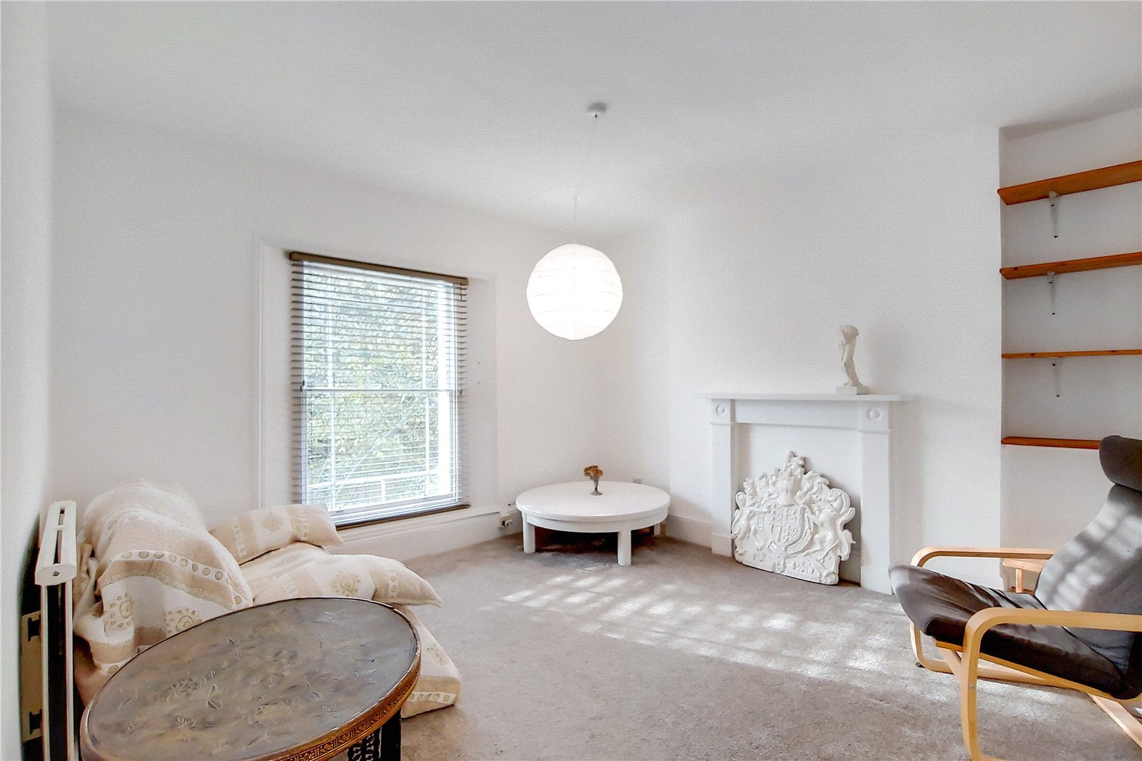 Flat Highgate Hill in Greater London