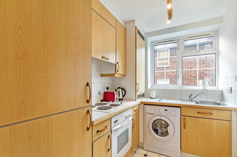 Flat Praed Street in City of Westminster