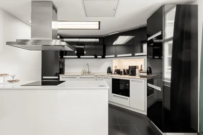 Flat Marloes Road in Greater London