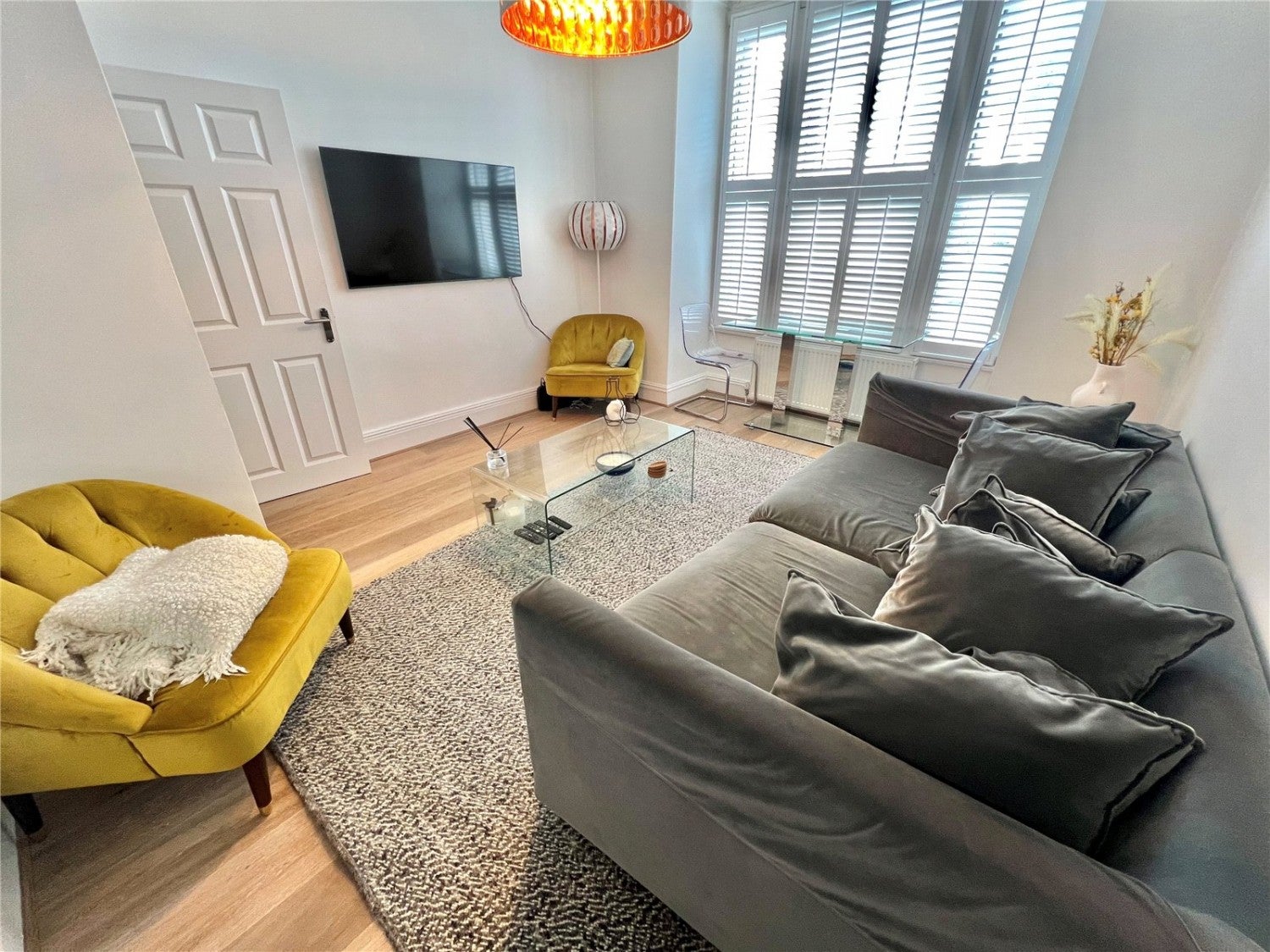 Flat Whittington Road in Greater London