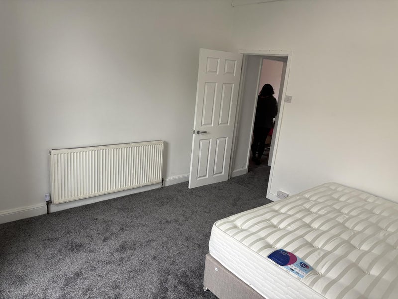 Flat Ashley Road in Bristol