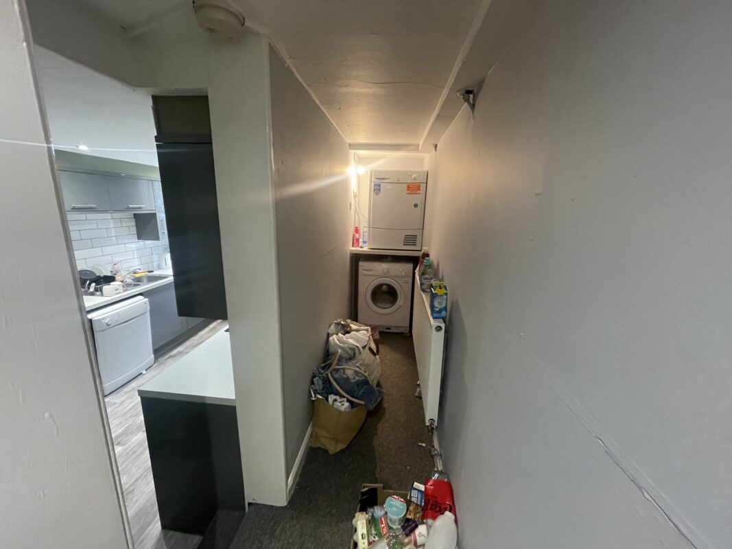 Flat Grimthorpe Terrace in Leeds
