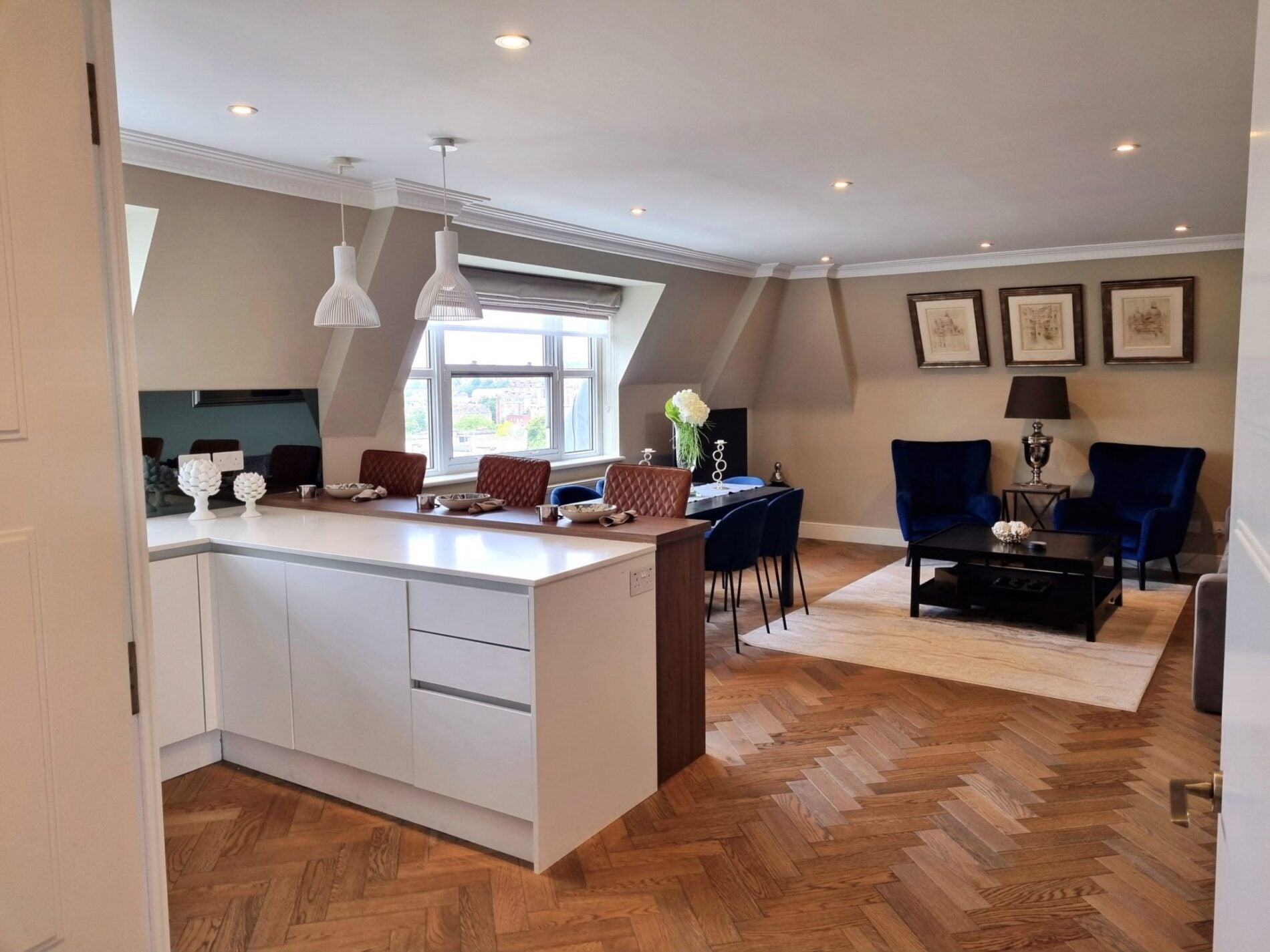Flat Finchley Road in Greater London