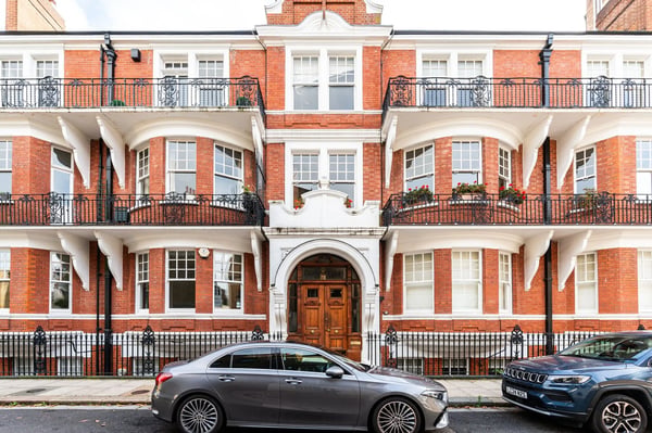Flat D'Oyley Street in Greater London