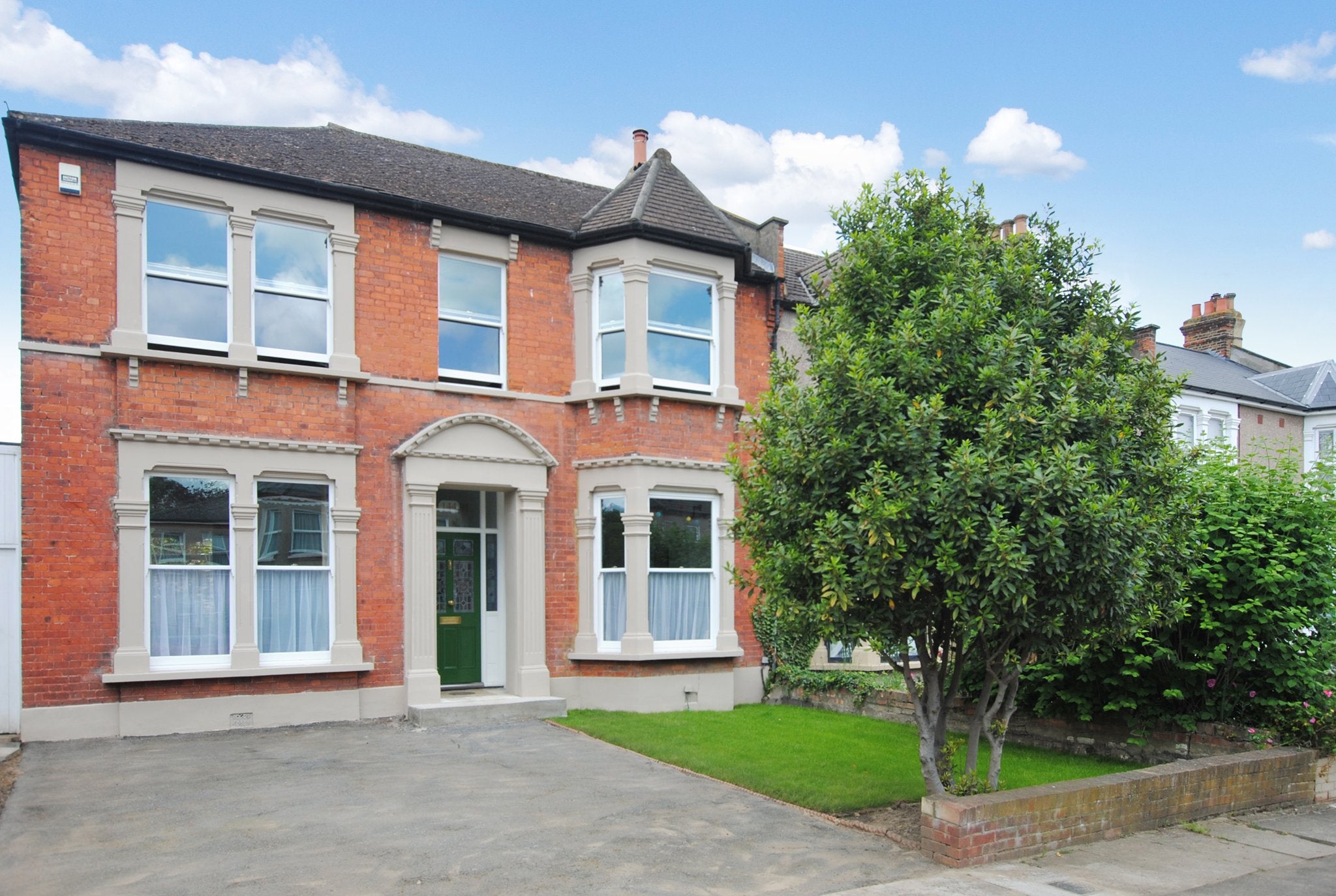 House Wellmeadow Road in Greater London