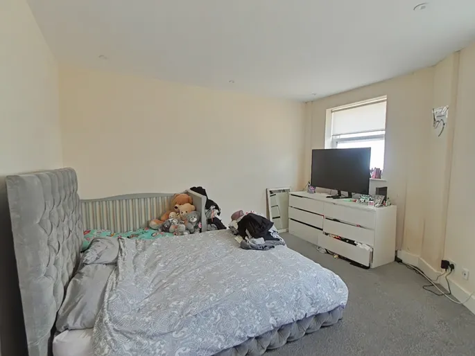 Flat Premier Place in Watford