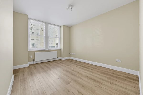 Flat Bryanston Street in London