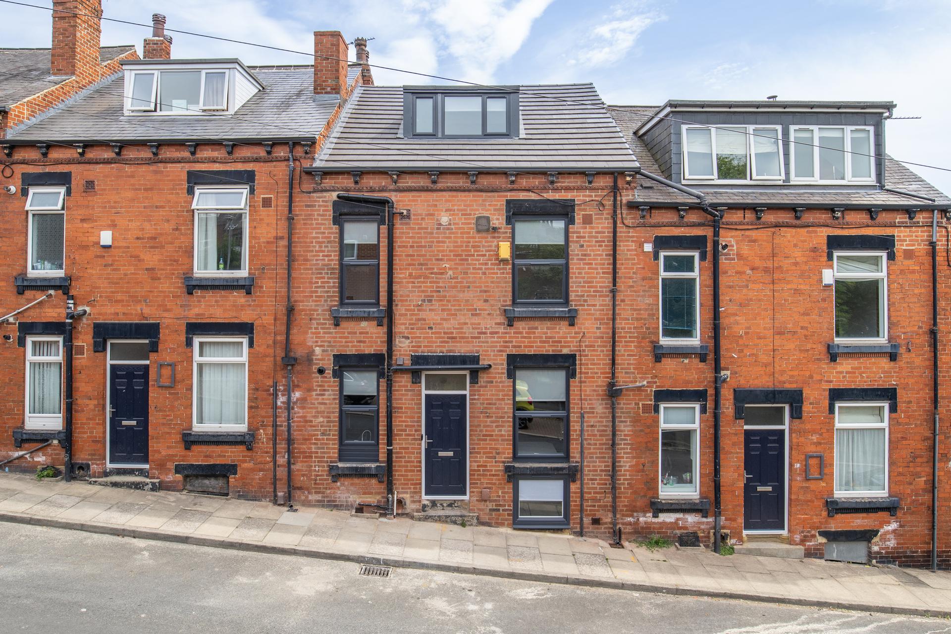House Woodhouse Street in Leeds