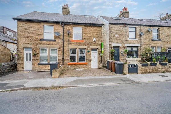 House King's Road in High Peak