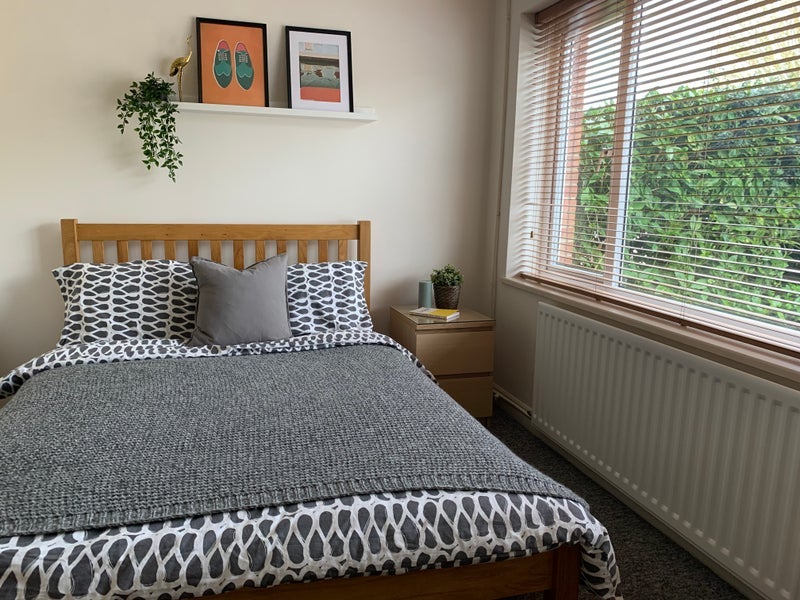 Room Starre Road in West Suffolk